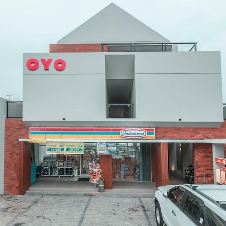 Oyo 780 Acg House Kalibata Syariah Hotel Jakarta Kültér fotó
